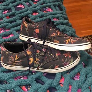 Super cute floral vans!